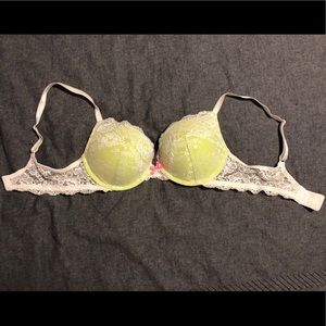 Green lace Victoria’s Secret push up  bra 36C